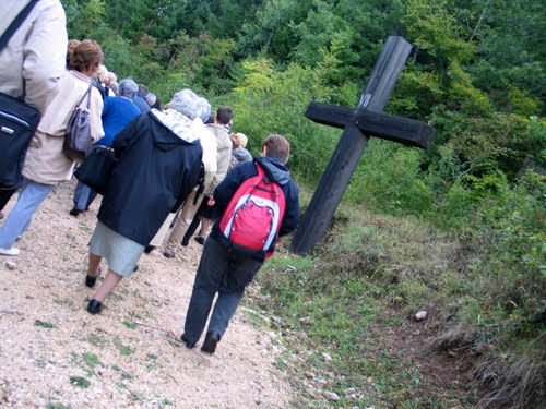 Udbina 2010-09-11.g.: blagoslov Crkve hrvatskih mučenika - kalvarija